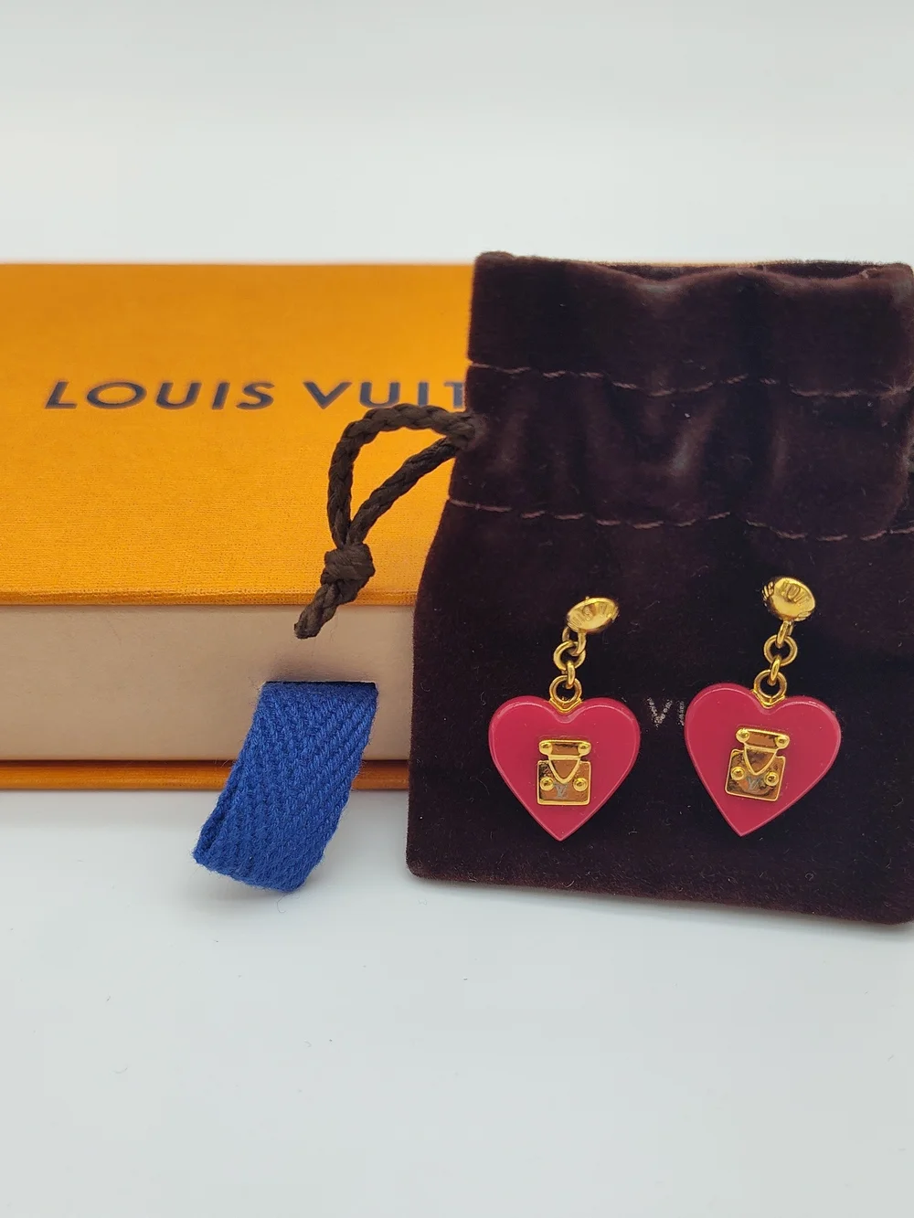 LOUIS VUITTON Lock Me Heart Earrings M66790 Gold Red Resin Dangle EUC With COA